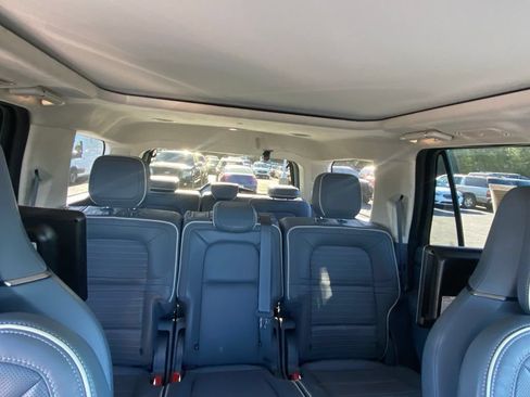 Used 2022 Lincoln Navigator Black Label AWD/4WD image 28