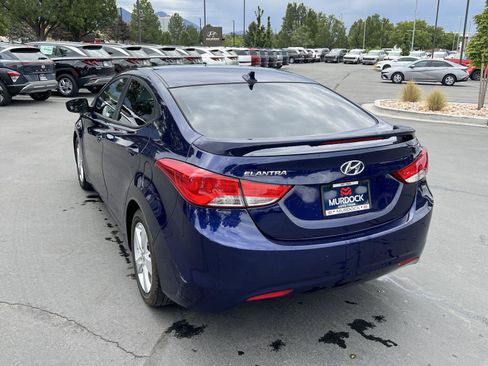 Used 2013 Hyundai Elantra GLS w/ Preferred Pkg FWD image 10