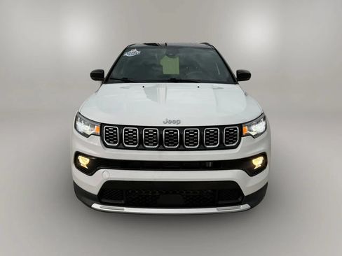 Used 2024 Jeep Compass Limited AWD/4WD image 2