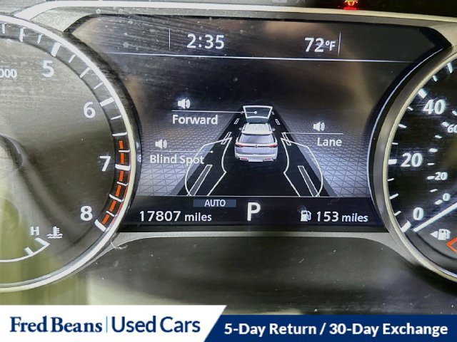 Used 2024 Nissan Pathfinder SL AWD/4WD image 17