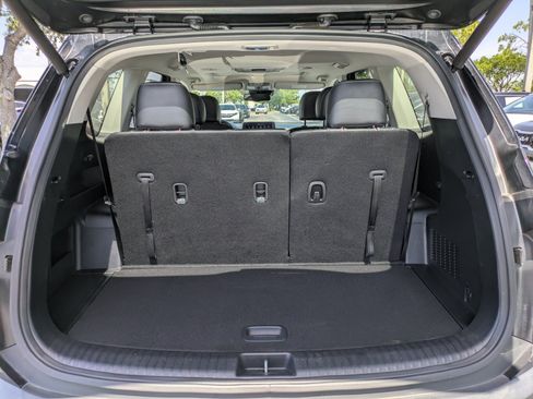 Certified 2022 Kia Telluride EX w/ EX Premium Package FWD image 9