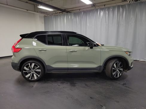 Used 2021 Volvo XC40 P8 Recharge w/ Advanced Package image 9