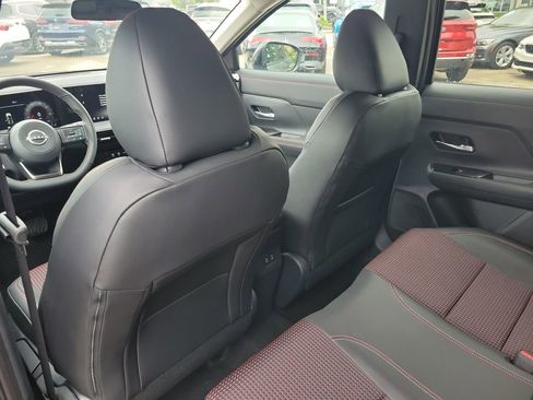 New 2026 Nissan Kicks SR FWD image 12