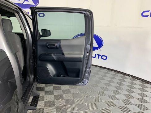Used 2016 Toyota Tacoma SR RWD image 30