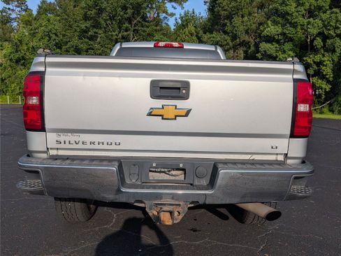 Used 2015 Chevrolet Silverado 2500 LT AWD/4WD image 4