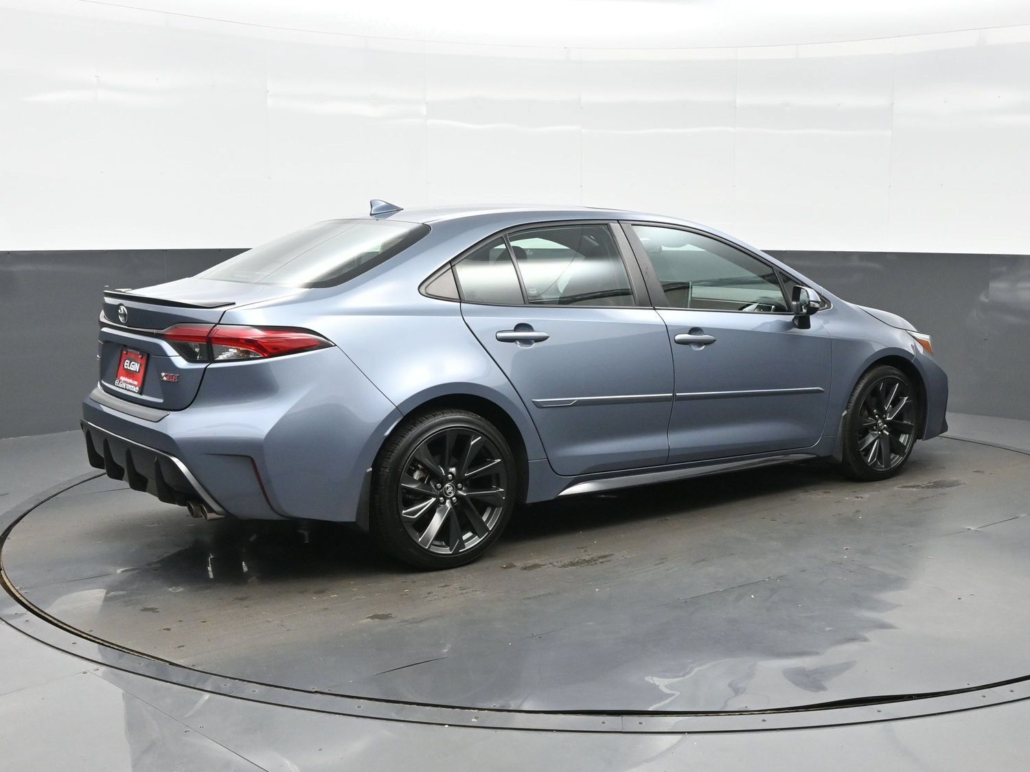Used 2024 Toyota Corolla XSE FWD image 6