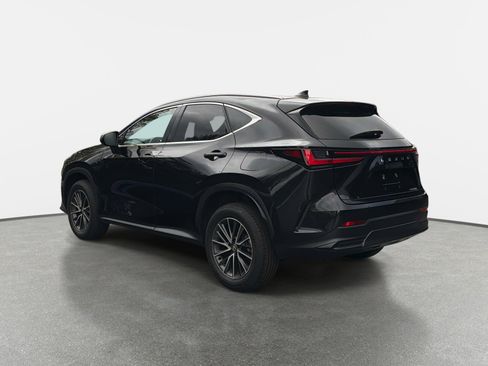 Used 2025 Lexus NX 250 FWD w/ Towing Package (2000 Lbs) image 5