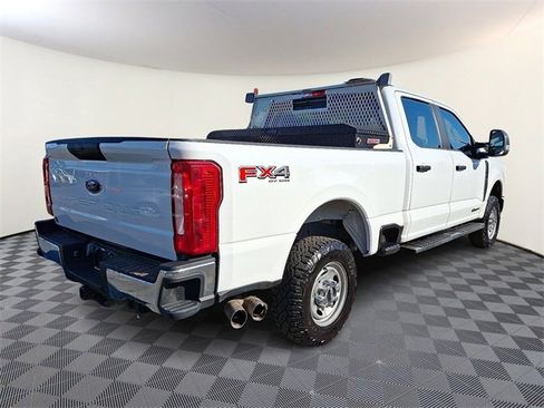 Used 2023 Ford F250 XL w/ FX4 Off-Road Package image 6