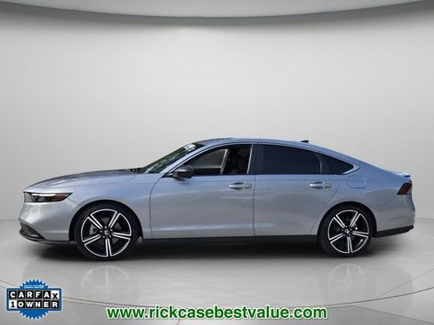 Used 2023 Honda Accord Sport image 3