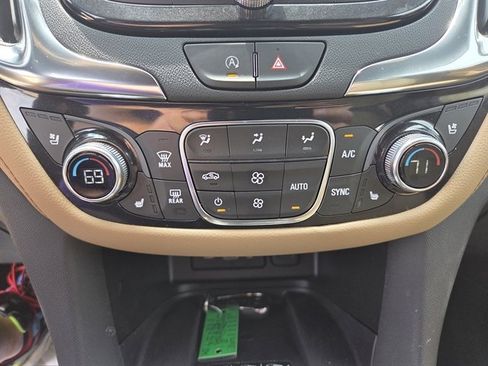 Used 2022 Chevrolet Equinox Premier image 13