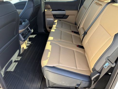 New 2025 Ford F350 Lariat w/ Lariat Ultimate Package AWD/4WD image 31