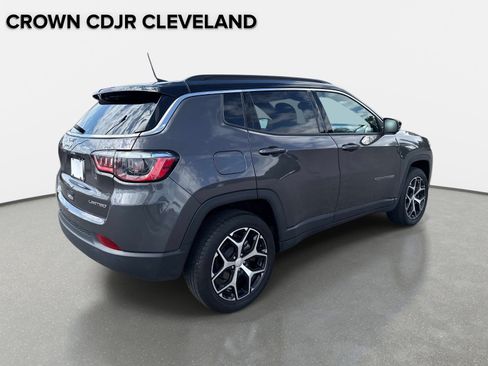 Used 2024 Jeep Compass Limited AWD/4WD image 5