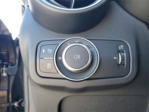 New 2025 Alfa Romeo Stelvio Sprint w/ Veloce Package image 38