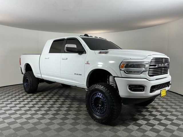 Used 2022 RAM 2500 Laramie AWD/4WD image 3