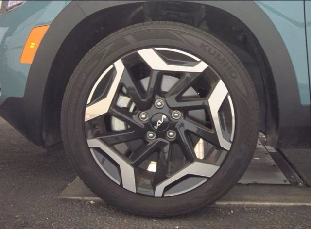 Certified 2026 Kia Seltos SX w/ SX Sunroof Package AWD/4WD image 13