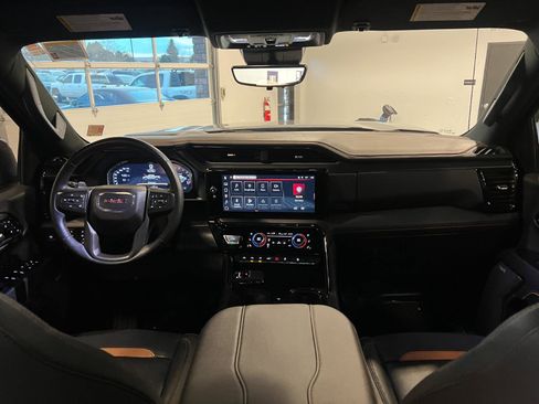 Used 2023 GMC Sierra 1500 AT4 w/ AT4 Premium Package image 31