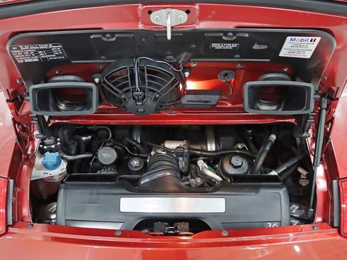 Used 2011 Porsche 911 Carrera RWD image 31