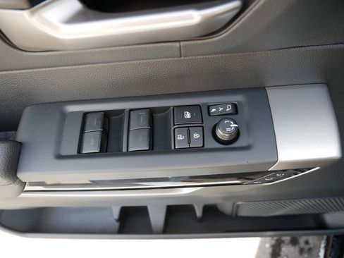 Certified 2025 Toyota Tundra Limited AWD/4WD image 17