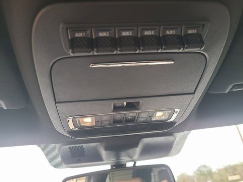 Used 2024 Ford F350 Lariat w/ Lariat Ultimate Package image 18