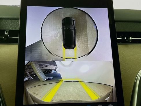 New 2025 Volvo EX90 Ultra w/ Protection Package Premier image 13