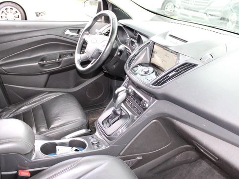 Used 2015 Ford Escape Titanium AWD/4WD image 12