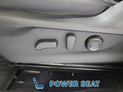 Used 2024 Subaru Forester Limited image 15