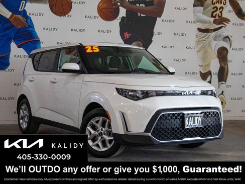 Used 2025 Kia Soul S image 1
