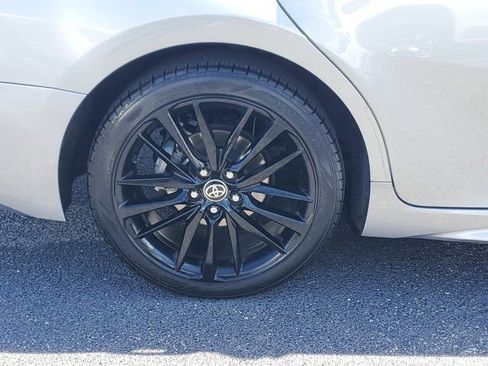 Used 2022 Toyota Camry XSE image 5