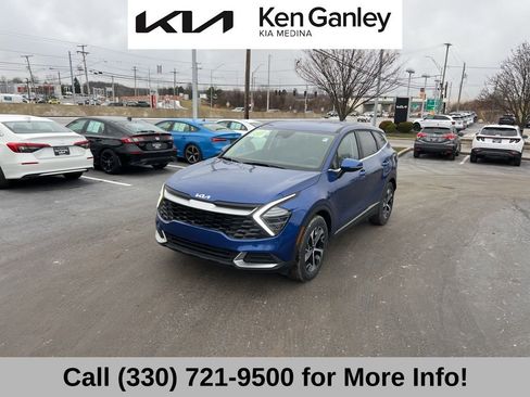 Certified 2025 Kia Sportage EX image 3