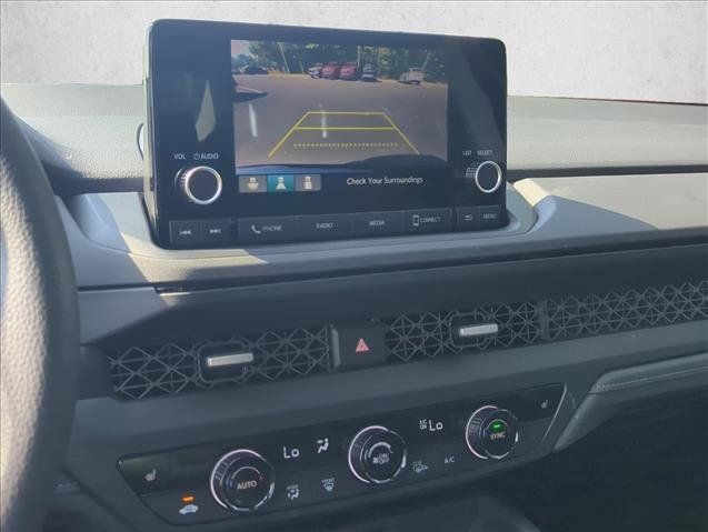 Used 2023 Honda Accord EX image 18