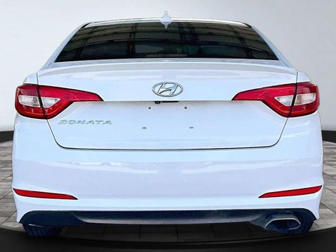 Used 2017 Hyundai Sonata SE FWD image 5