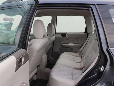 Used 2010 Subaru Forester 2.5X AWD/4WD image 7