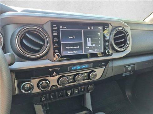Used 2022 Toyota Tacoma TRD Off-Road w/ Technology Package AWD/4WD image 13