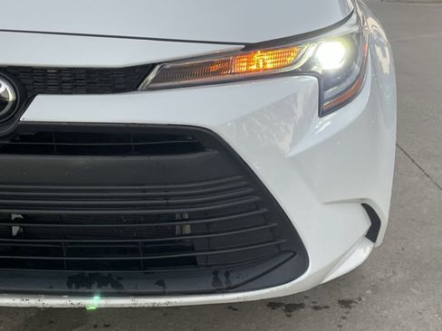 Used 2024 Toyota Corolla LE image 7