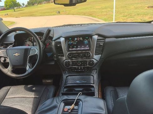 Used 2015 Chevrolet Tahoe LTZ AWD/4WD image 13