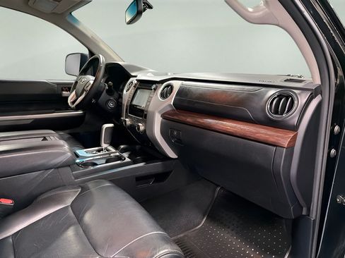 Used 2014 Toyota Tundra Limited w/ Limited Premium Package AWD/4WD image 13