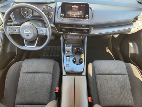 Used 2024 Nissan Rogue SV image 24