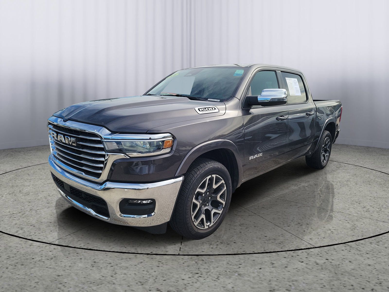 Used 2026 RAM 1500 Laramie AWD/4WD image 5