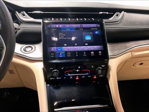 Used 2024 Jeep Grand Cherokee L Limited w/ Black Appearance Package RWD image 8