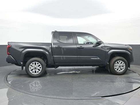 Used 2026 Toyota Tacoma SR5 RWD image 2