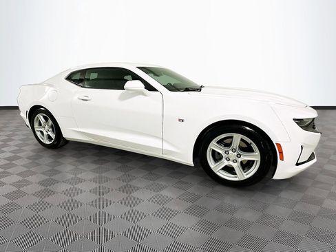 Used 2023 Chevrolet Camaro LT RWD image 8