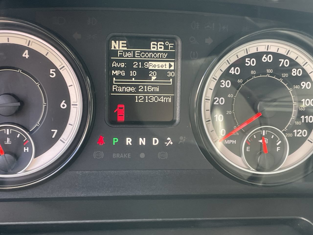 Used 2018 RAM 1500 Express AWD/4WD image 31