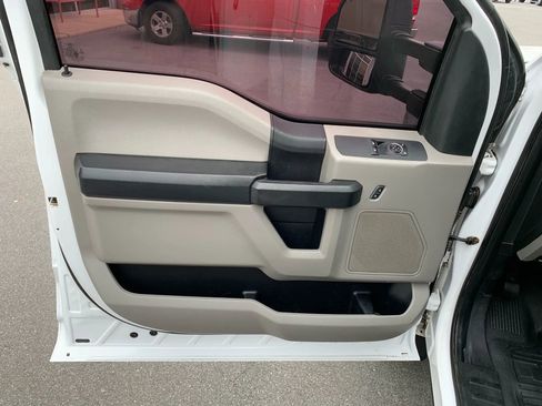 Used 2019 Ford F550 4x4 Regular Cab Super Duty image 8