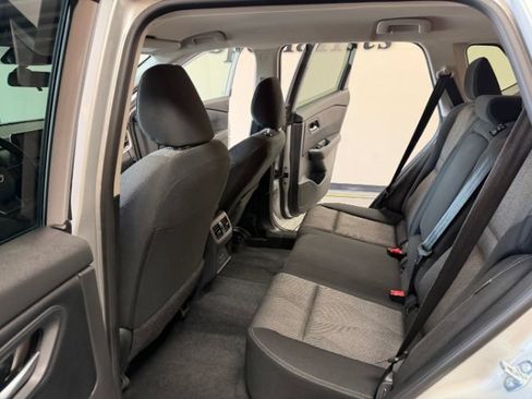 Used 2025 Nissan Rogue SV AWD/4WD image 29