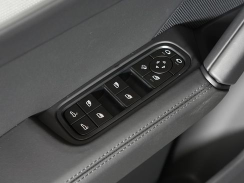 New 2026 Porsche Cayenne S AWD/4WD image 16