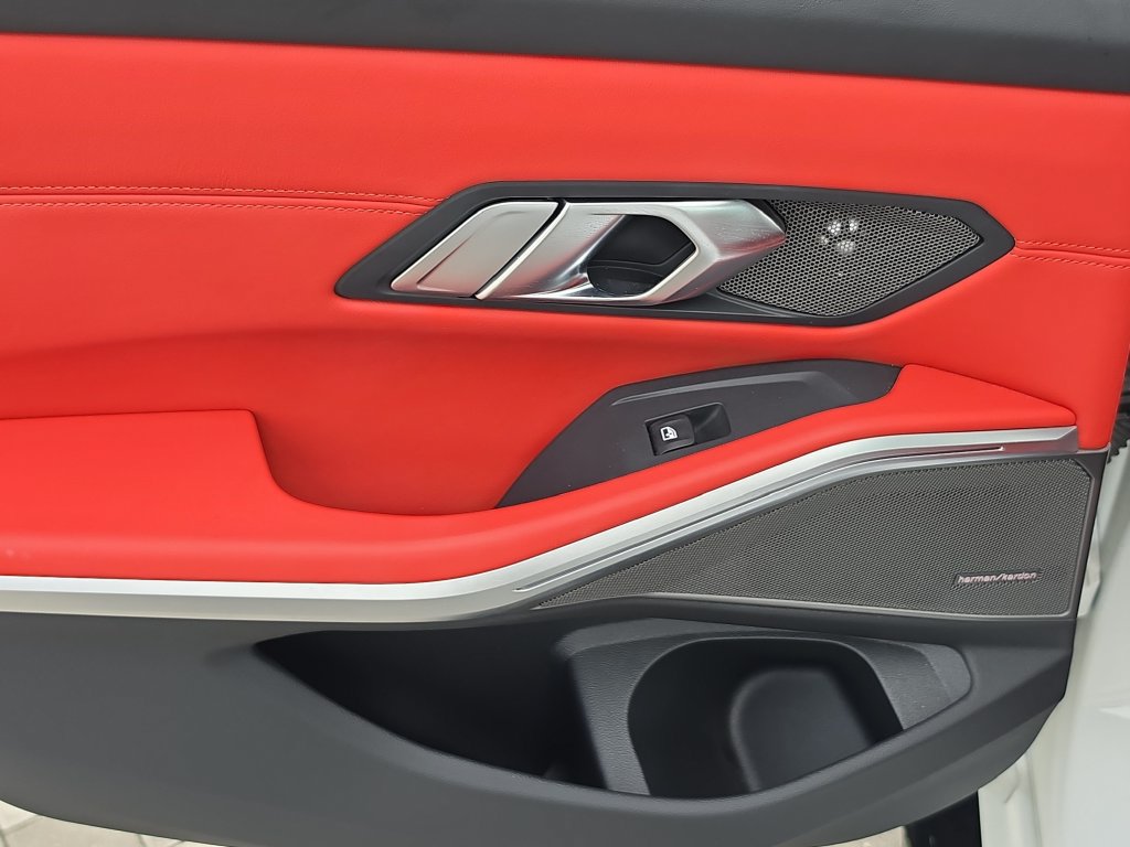 Used 2023 BMW M3 Competition RWD image 9