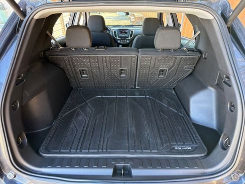 Used 2023 Chevrolet Equinox LT image 36
