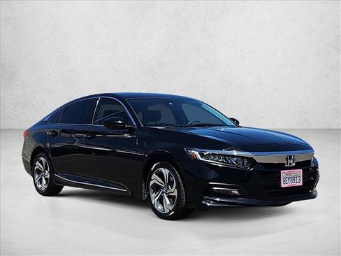 Used 2018 Honda Accord EX image 3