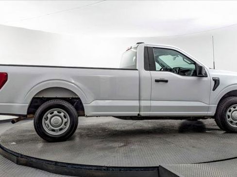 Used 2022 Ford F150 XL w/ Trailer Tow Package RWD image 9