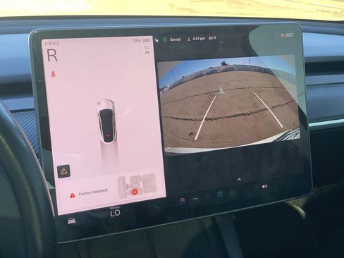 Used 2022 Tesla Model Y Performance image 12